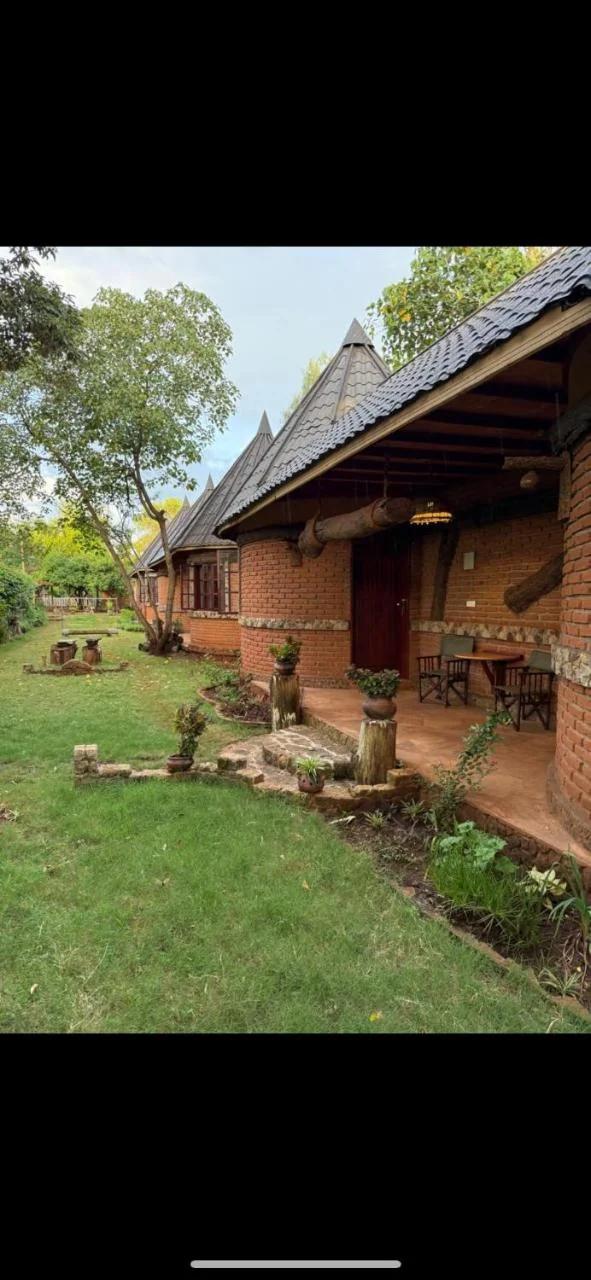 The Fort Valley BnB , Karatu