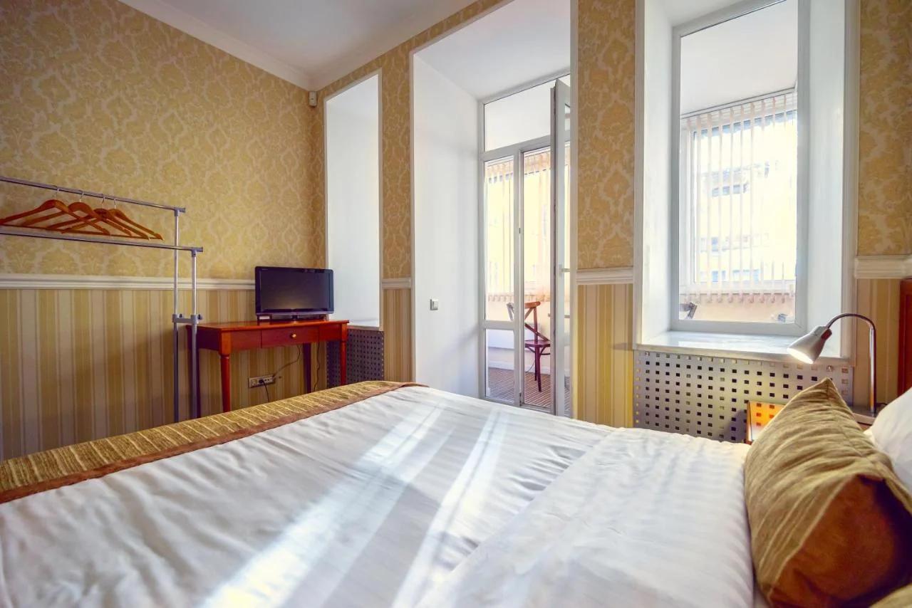 Consul Hotel Консул photo