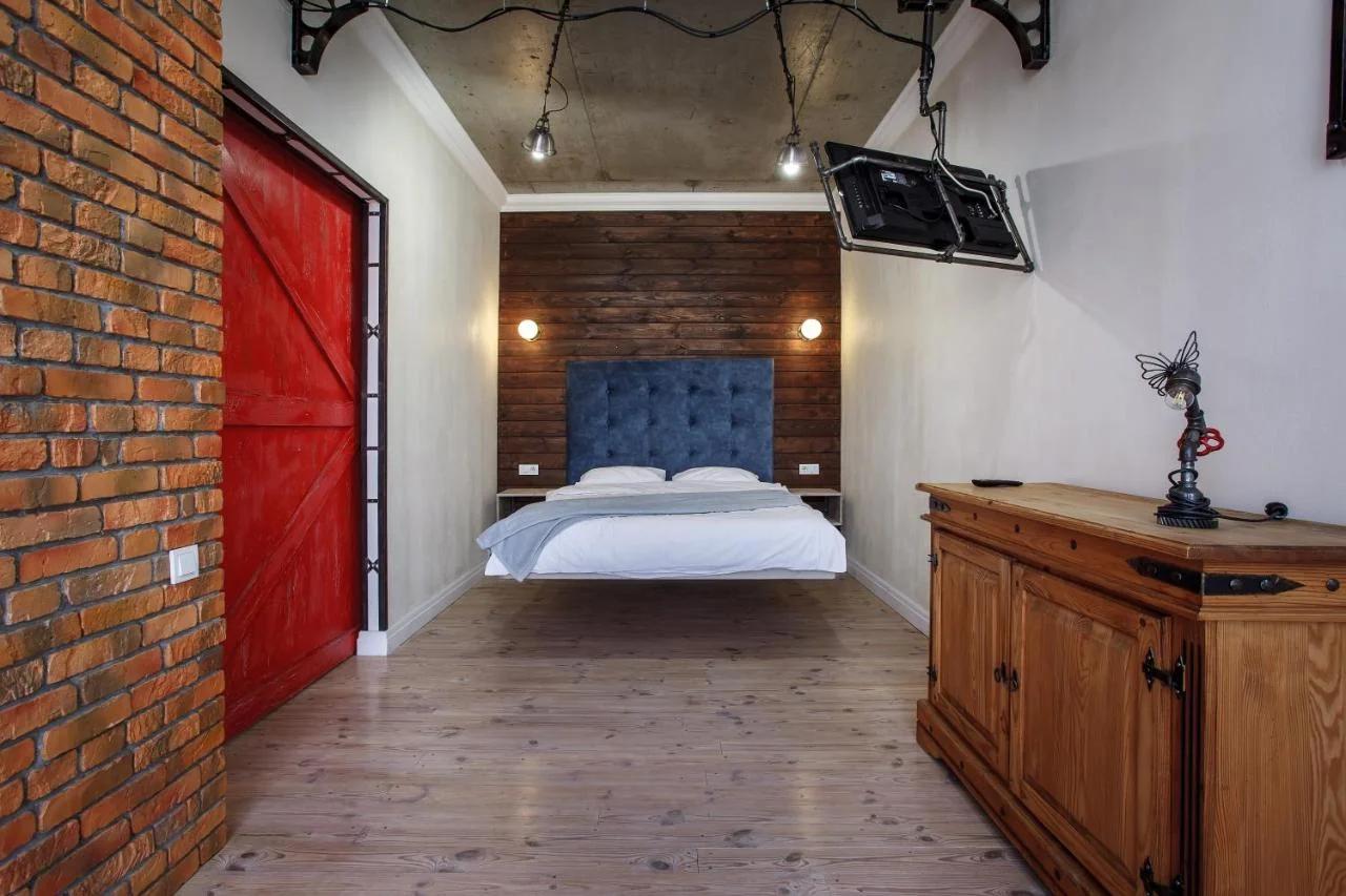 Loft with a swing and side sea view
