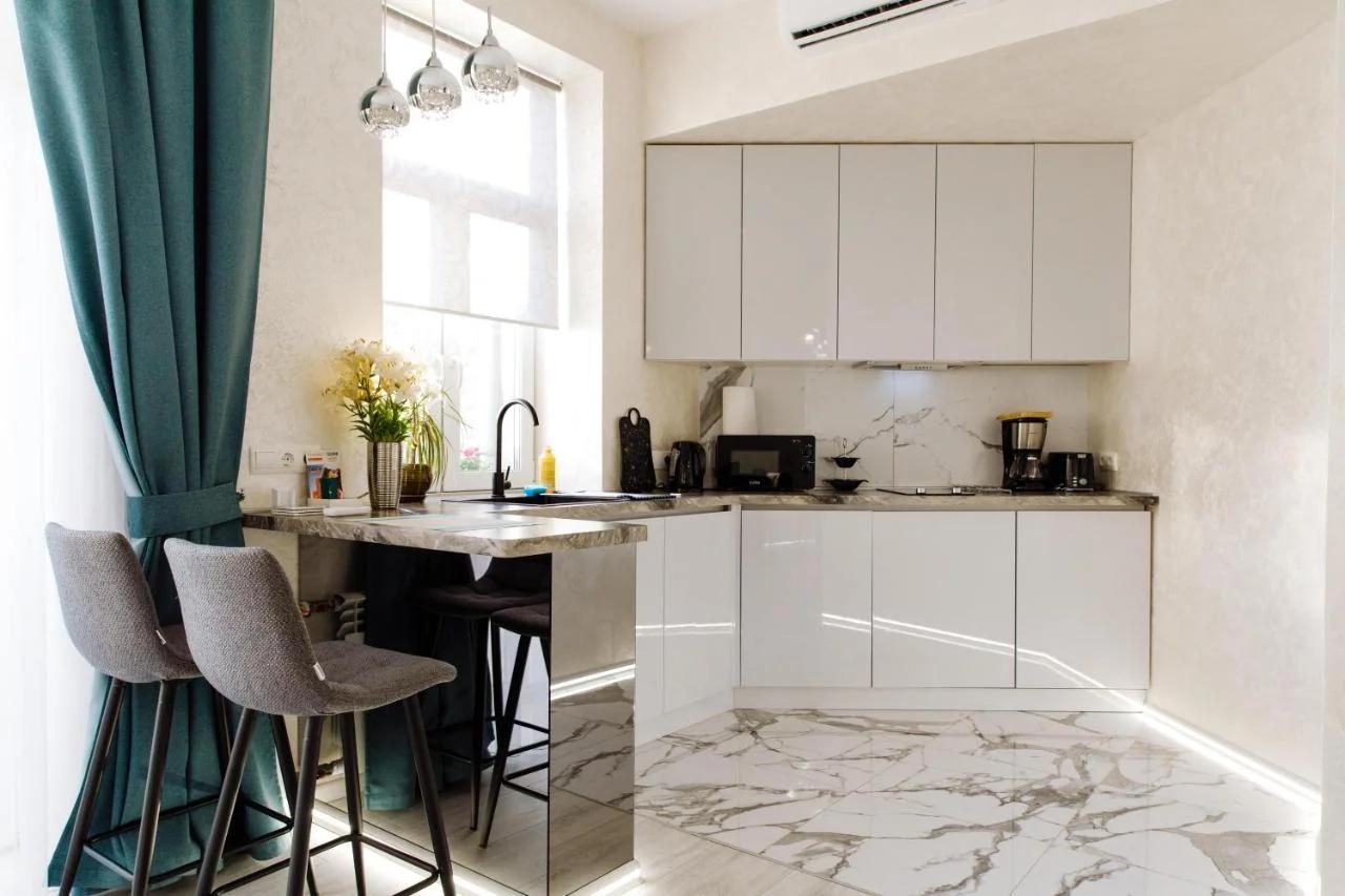 Panorama Luxury Apartment in The House with a Spire, a historical building in the city centre photo