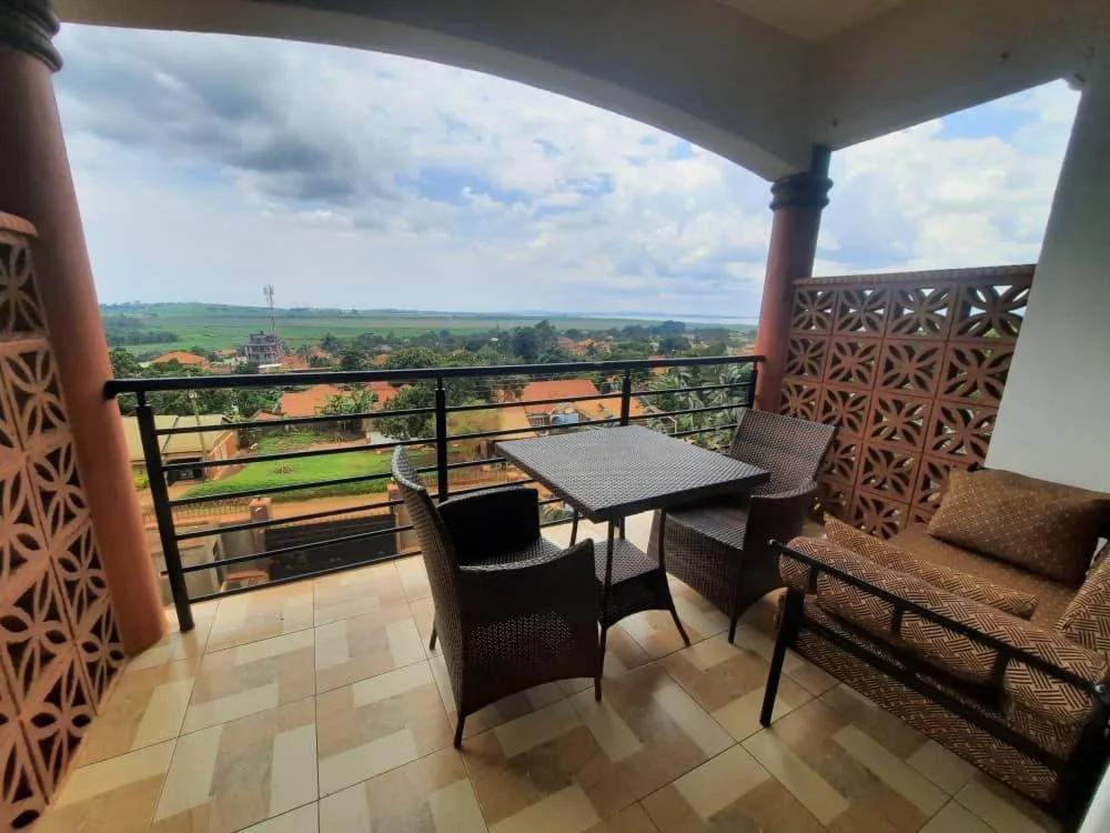 Bujojun stay 2 bedrooms apartment in Entebbe photo