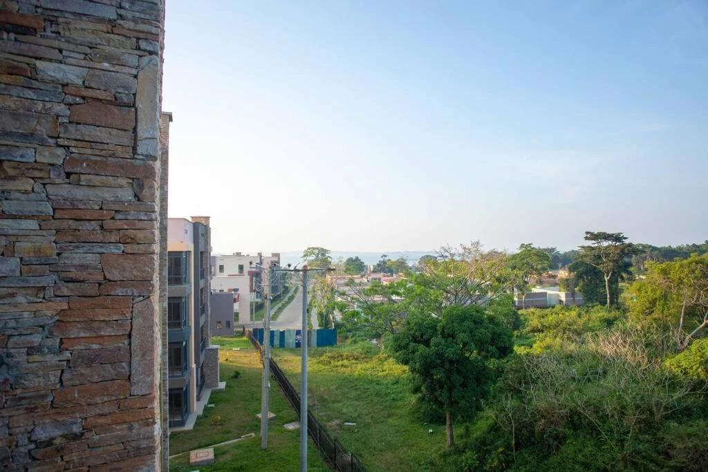 Rustic Haven Lakeside Condo in Entebbe photo