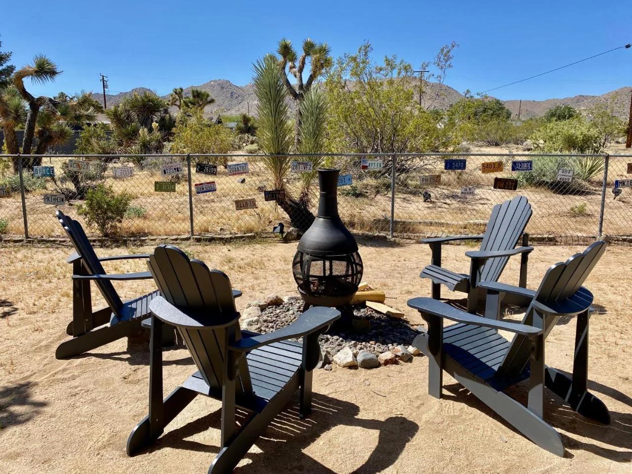 10 minutes to JTNP - Saltwater Float Pool, Hot Tub, Telescope, Fireplace and Views photo