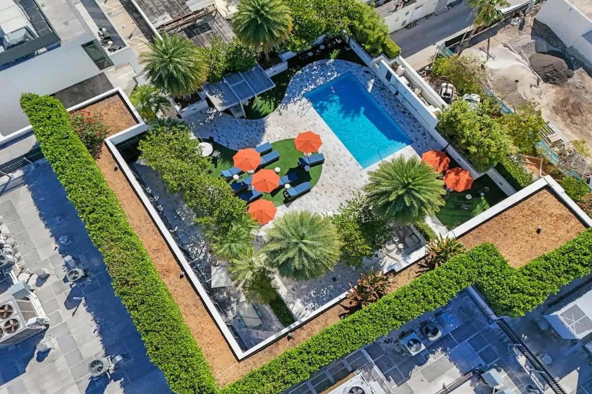 17WEST Spacious 2BR Apartment with Balcony 404 photo