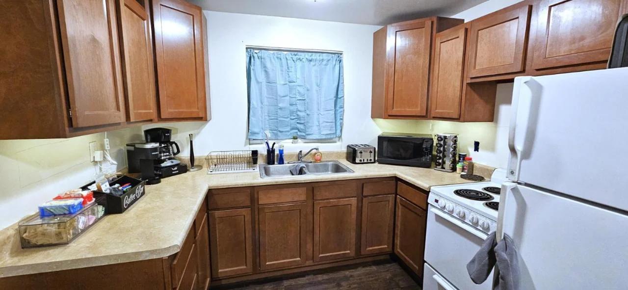 3Bd, King, Brkfst, Large TVs, WD, Sleeps 11, BBQ photo