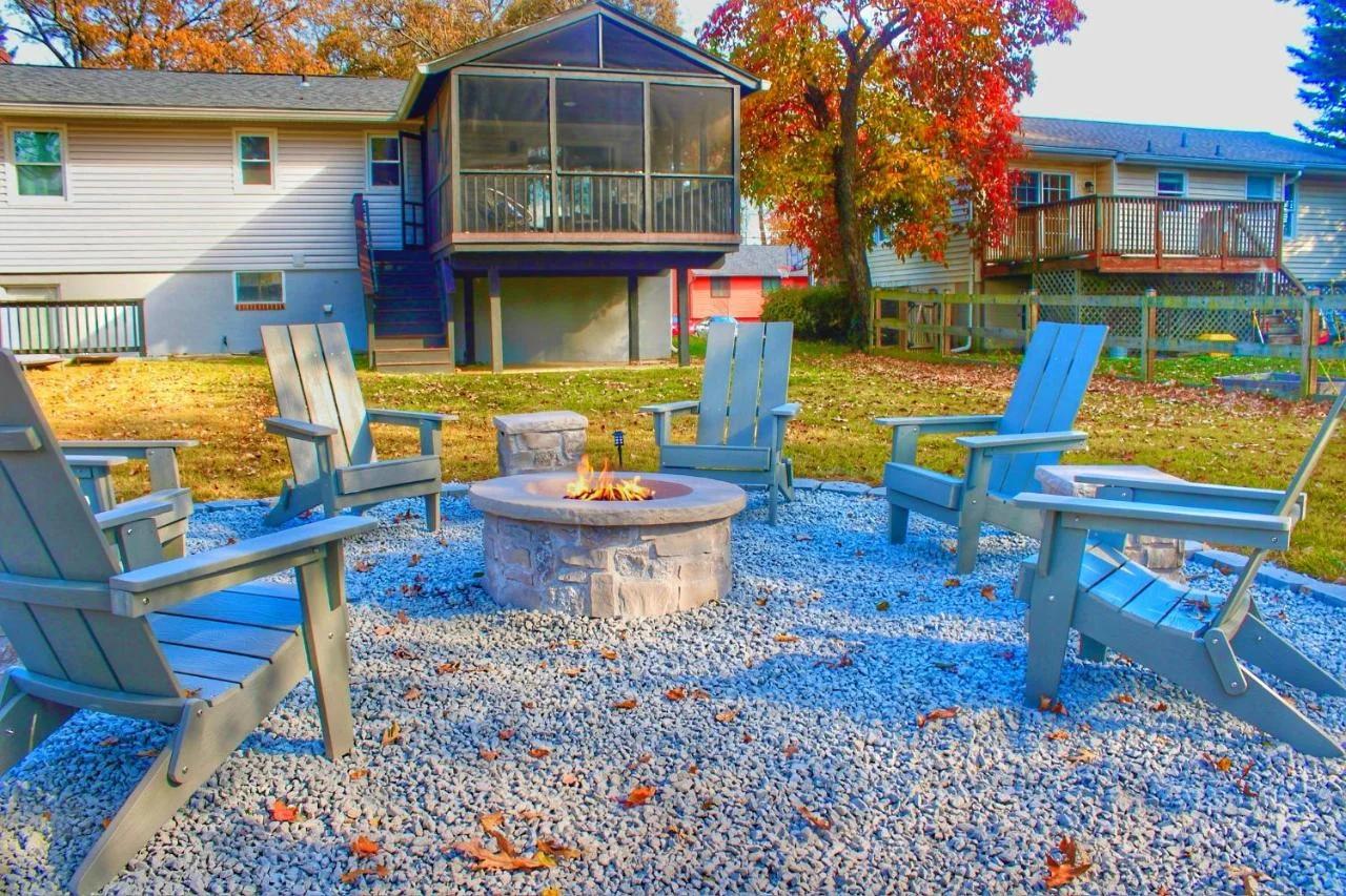 4BR House Mins to Downtown Annapolis with Firepit, Basement Bar, & Sleeps 12