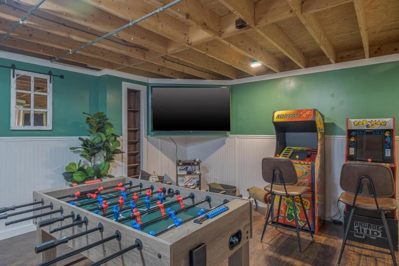 4BR Retreat, 16mi to Acadia, Firepit and Game Room photo