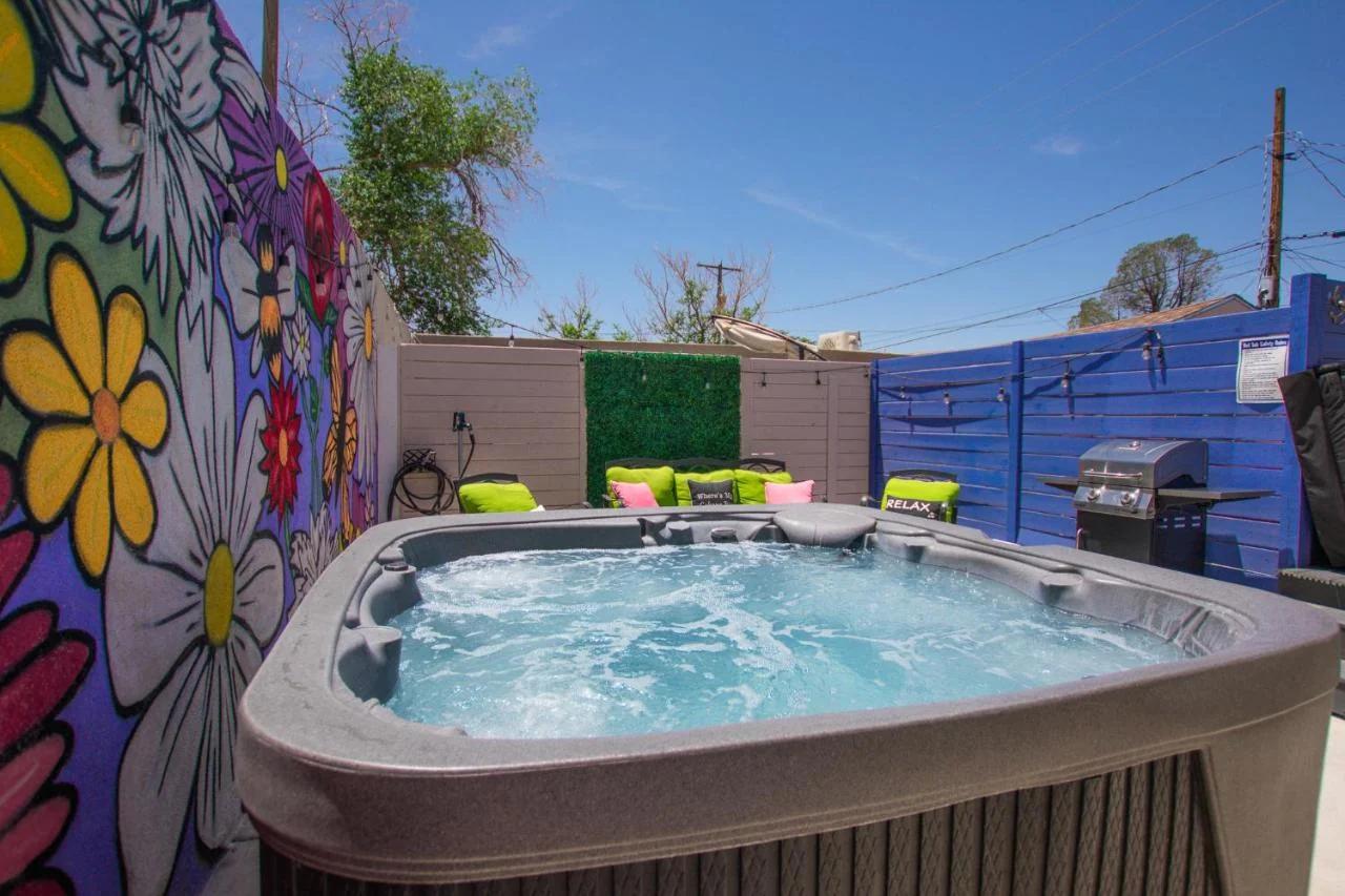 Bohemian ChiC SpaCation-Private HotTub-Close to Downtown-No Pet Fee!