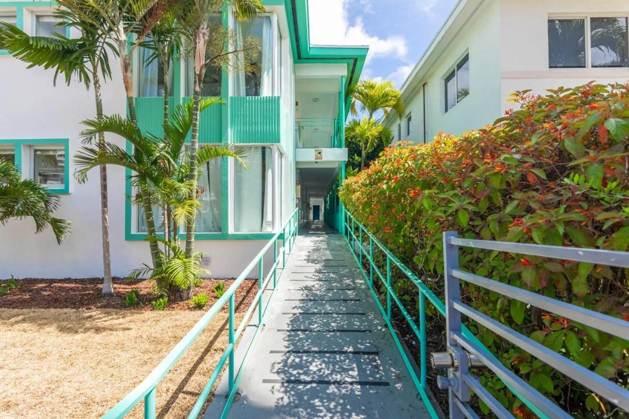 Boutique Apartments SoBe photo