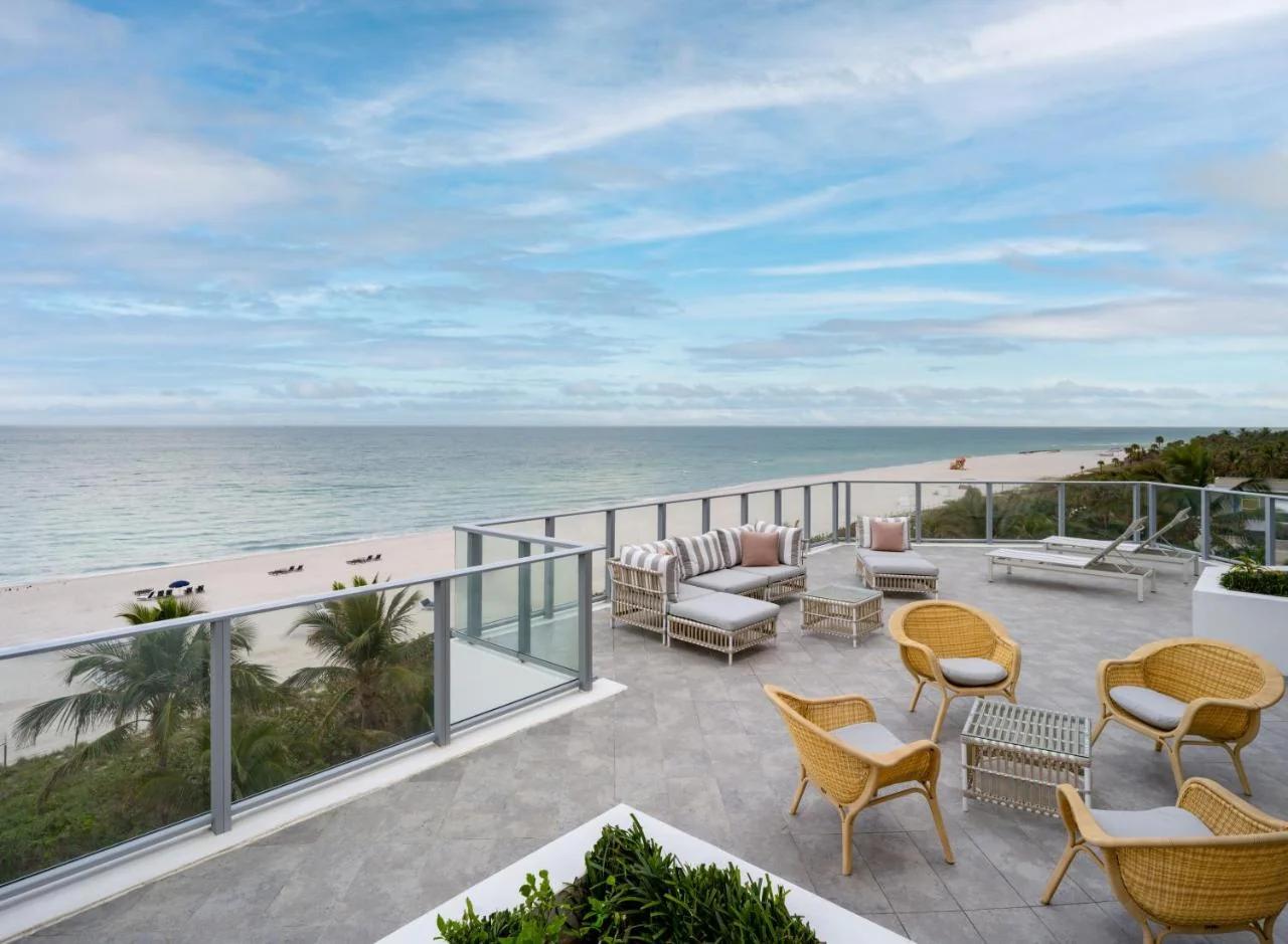 Cadillac Hotel & Beach Club, Autograph Collection photo