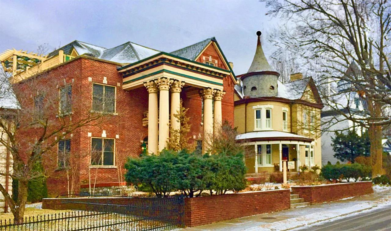 Chez Lyndon Manor photo