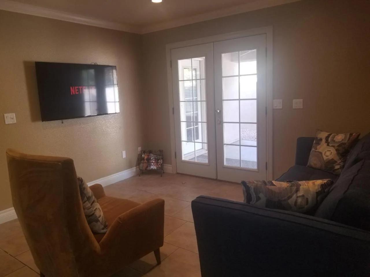 CLOSE TO STRIP, Very Private, GATED, Huge Floorplan, WIFI, Washer&Dryer photo
