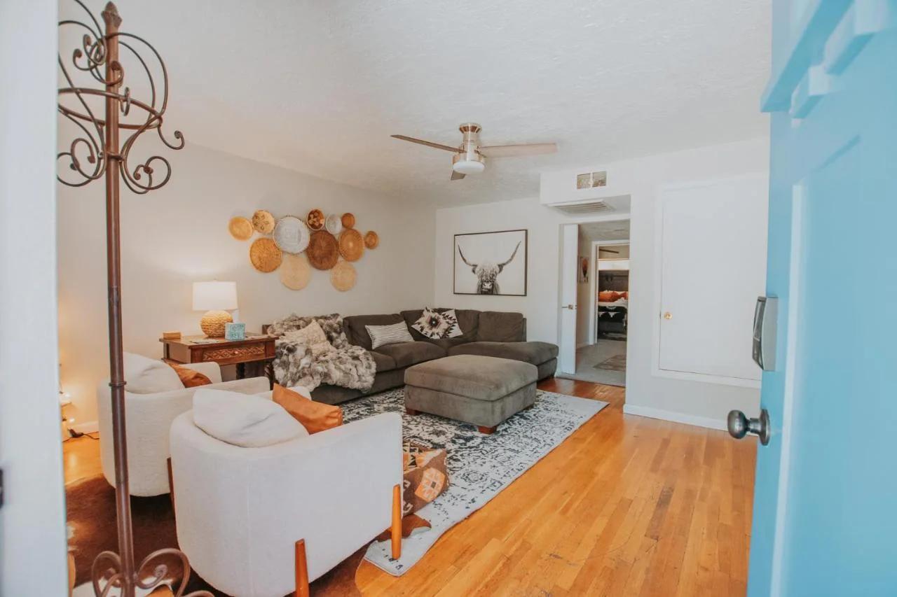Cowboy Den-Private Hot Tub-Game Room-Pet Friendly-No Pet Fees! photo
