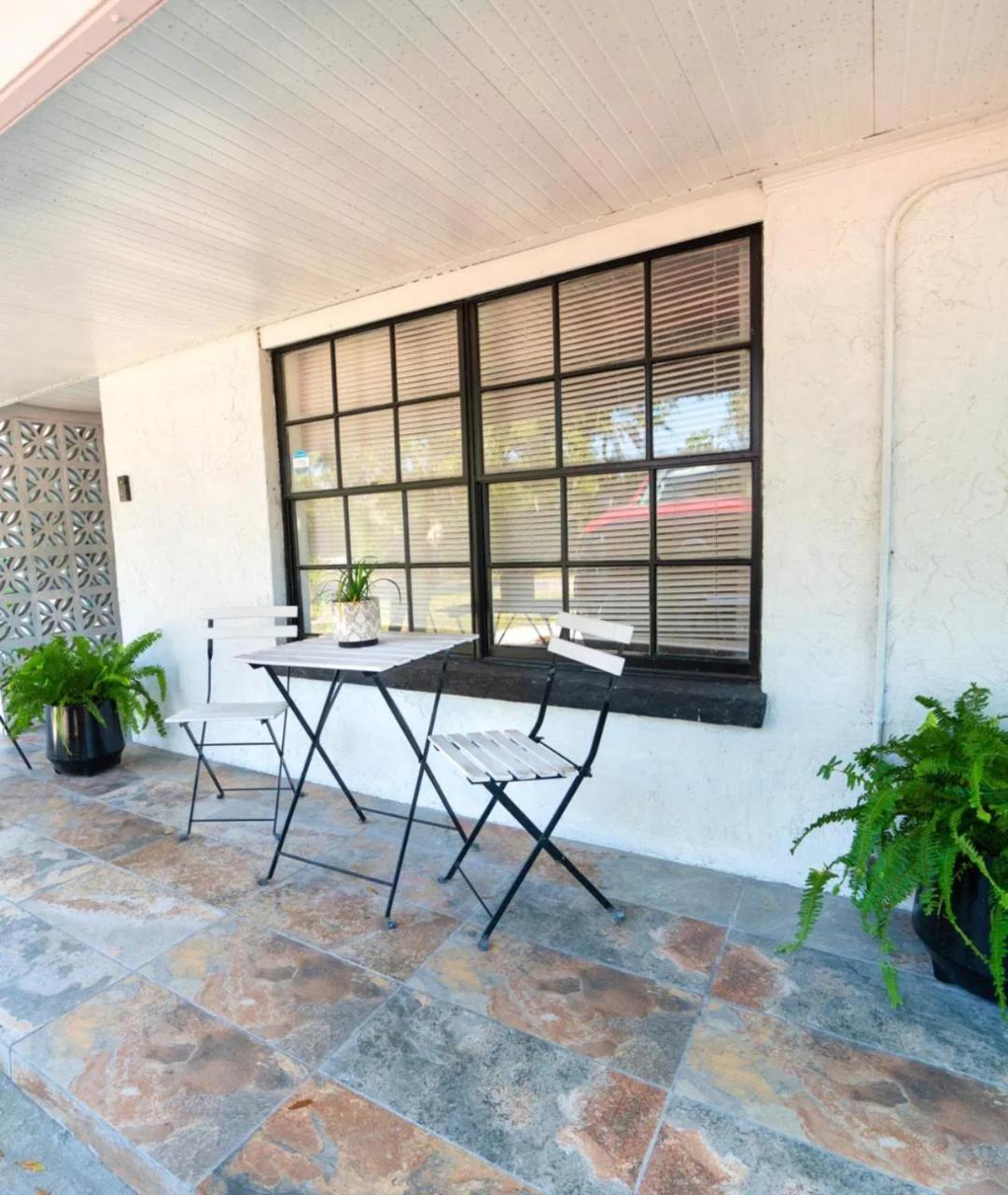 Cozy apartment near Busch Gardens Adventure Island and USF photo