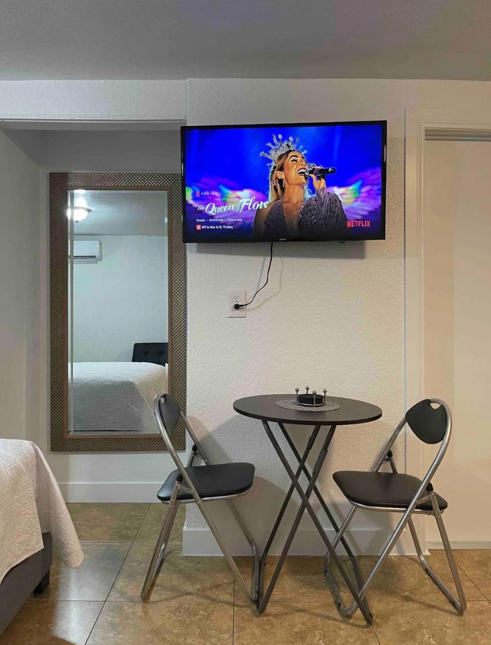 Cozy Studio - Apt 1 - Private Entrance photo