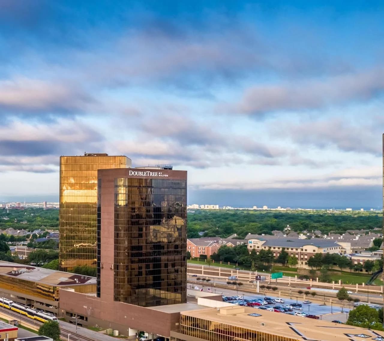 DoubleTree by Hilton Hotel Dallas Campbell Centre photo