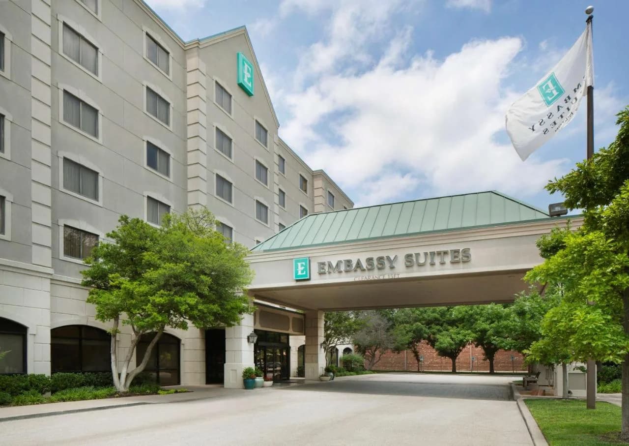 Embassy Suites by Hilton Dallas Near the Galleria photo