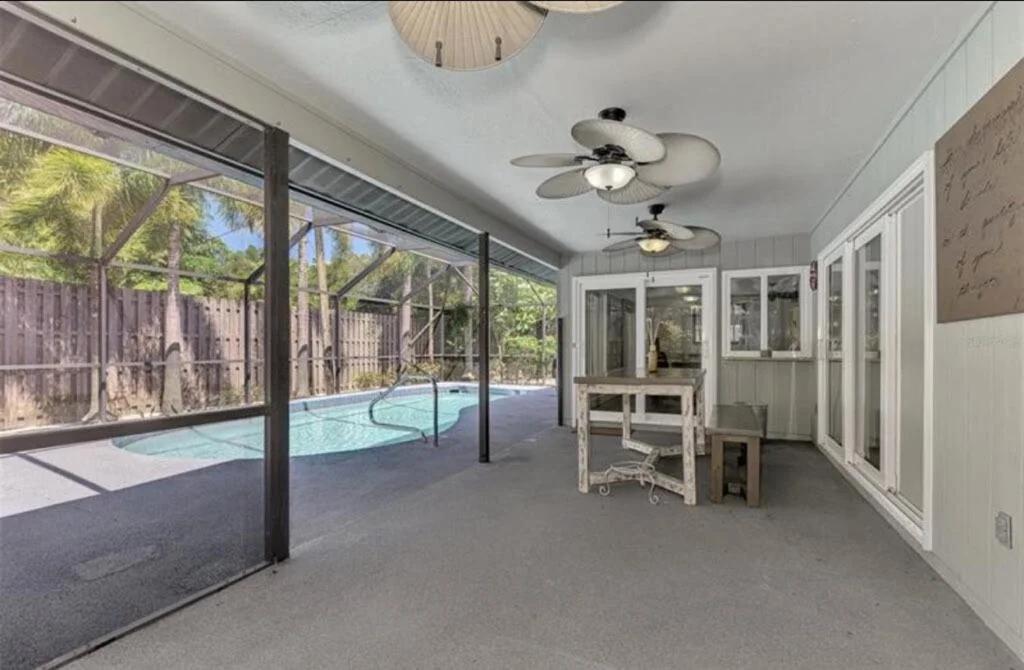 Enchanted & peaceful Oasis 10 min away from one of the most beautiful beaches in the World Siesta key photo