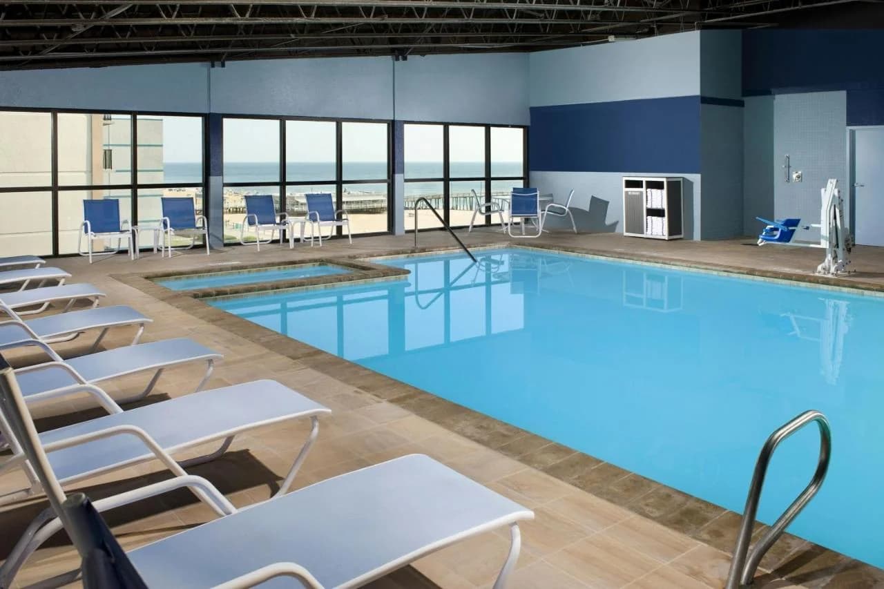 Four Points by Sheraton Virginia Beach Oceanfront photo
