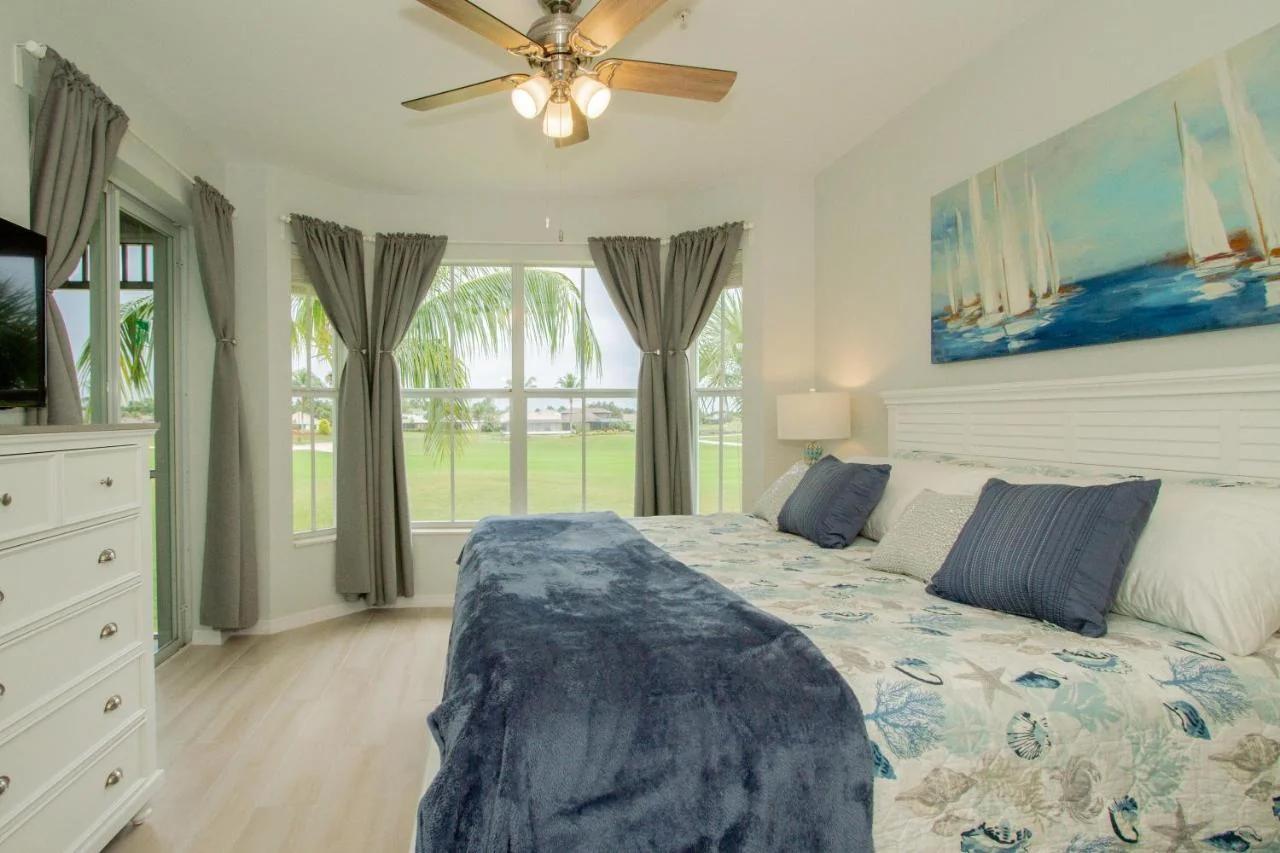 GreenLinks Golf View Villa Mustang at Lely Resort
