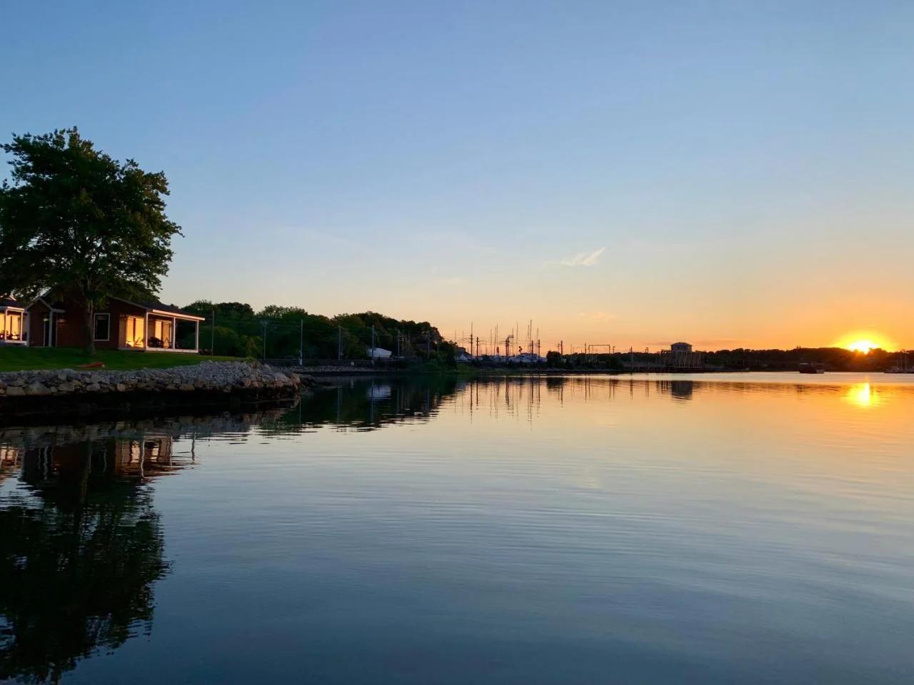 Harbor View Landing photo