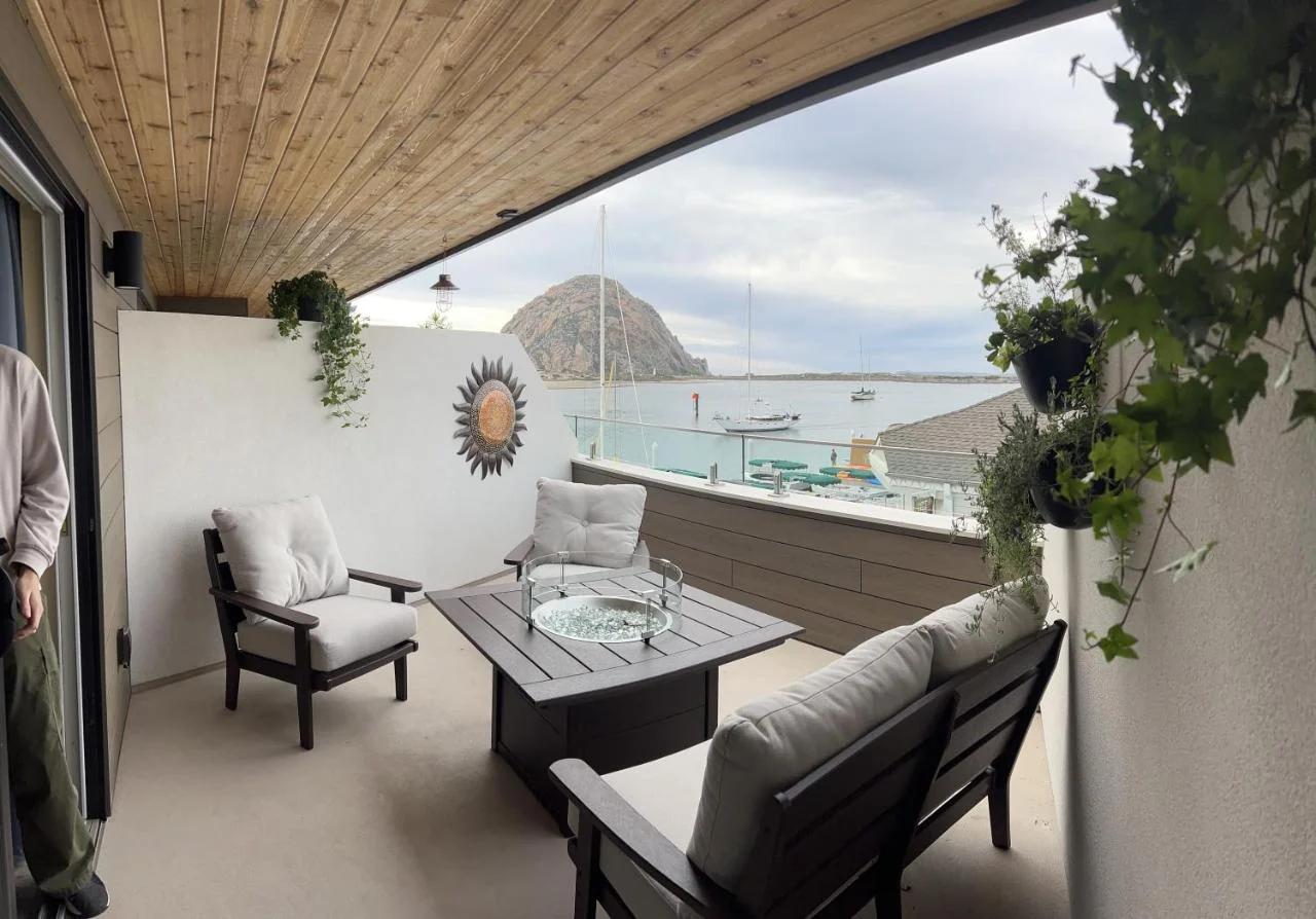 HarborWalk Inn