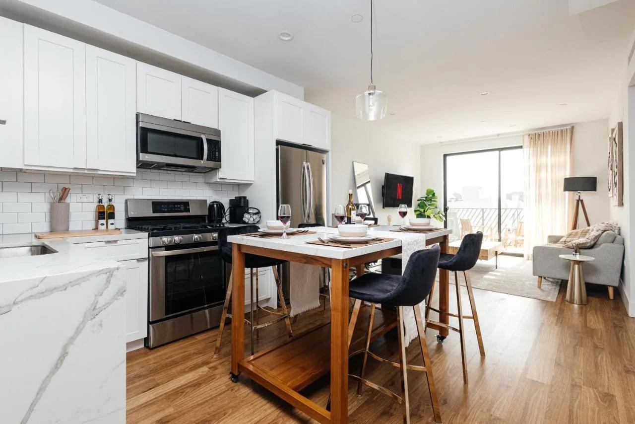 High End Hotel Style 2B apartment with two balconies photo