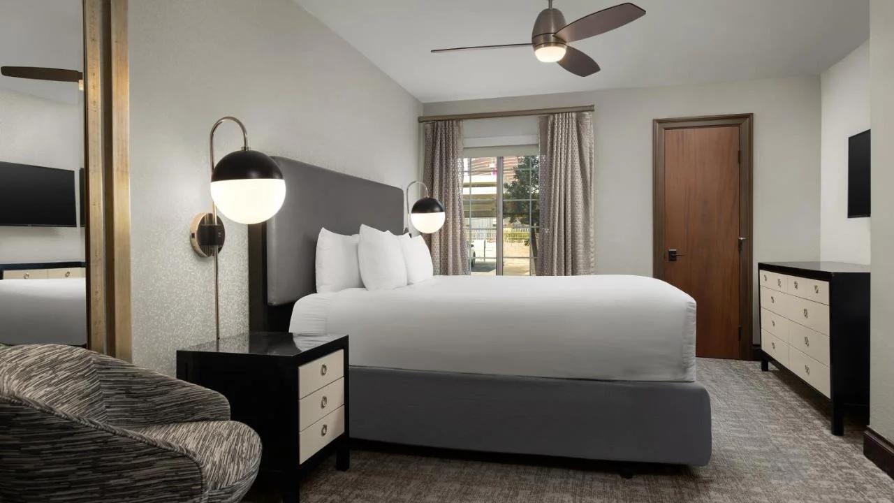 Holiday Inn Club Vacations at Desert Club Resort photo