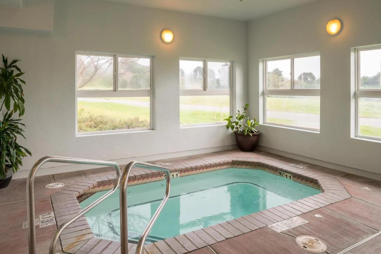 Holiday Inn Express Hotel & Suites Arcata/Eureka-Airport Area by IHG foto