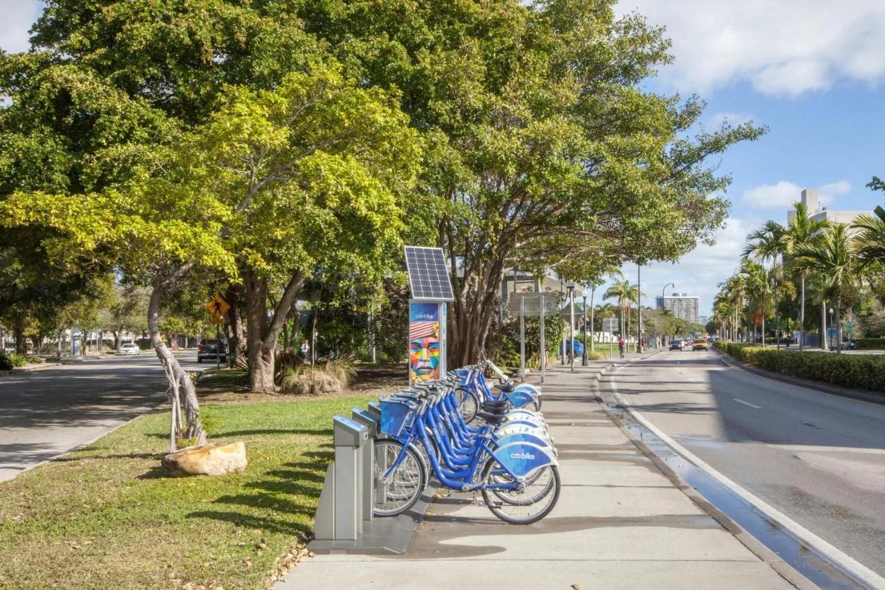 Holiday Inn Miami Beach-Oceanfront by IHG photo