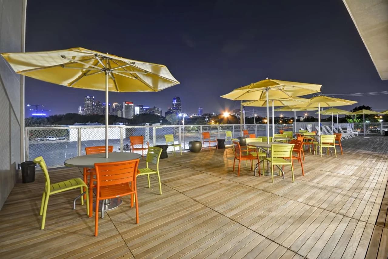 Home2 Suites by Hilton Dallas Downtown at Baylor Scott & White photo