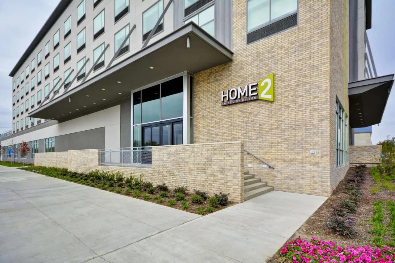 Home2 Suites by Hilton Dallas Downtown at Baylor Scott & White photo