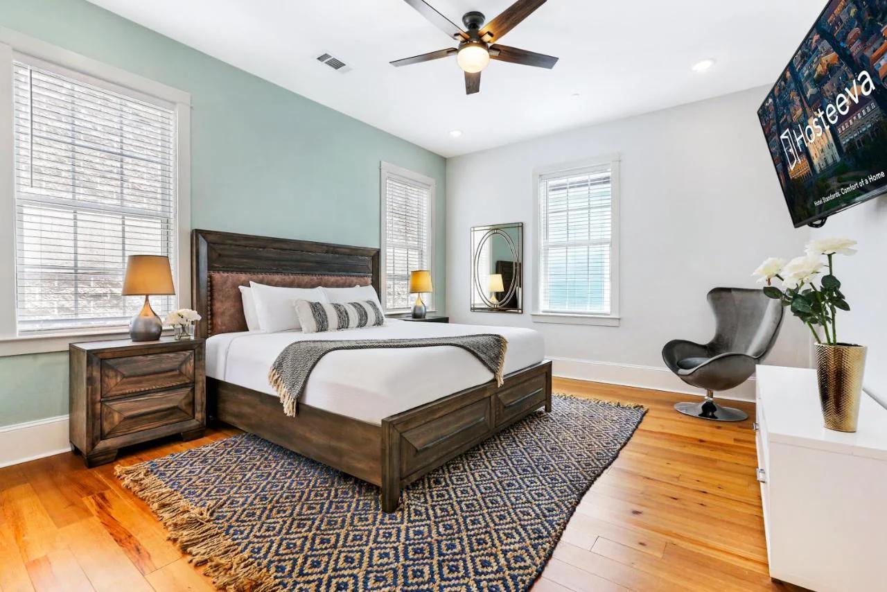 Hosteeva Amazing 4 BR Modern Condo with Balcony Near Frnch Quarter photo