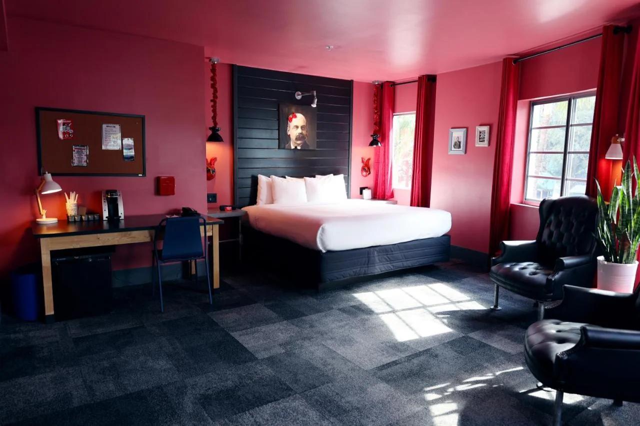 Hotel Gaythering - Gay Hotel - All Adults Welcome photo