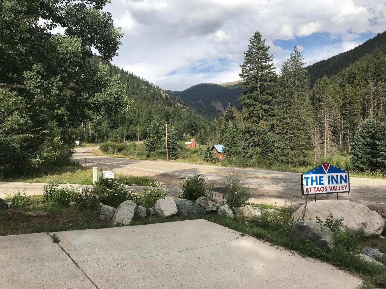 Inn at Taos Valley Condo photo
