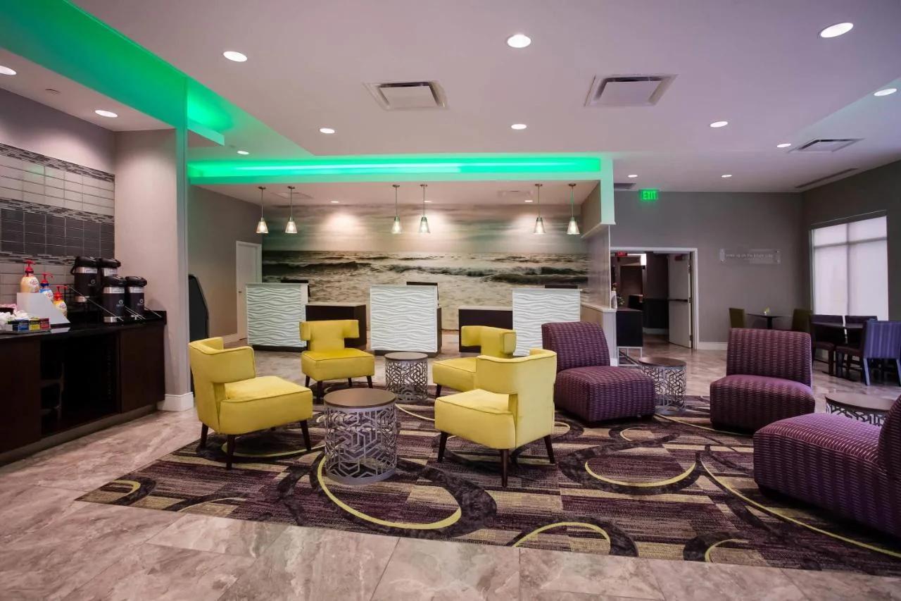 La Quinta by Wyndham Virginia Beach foto