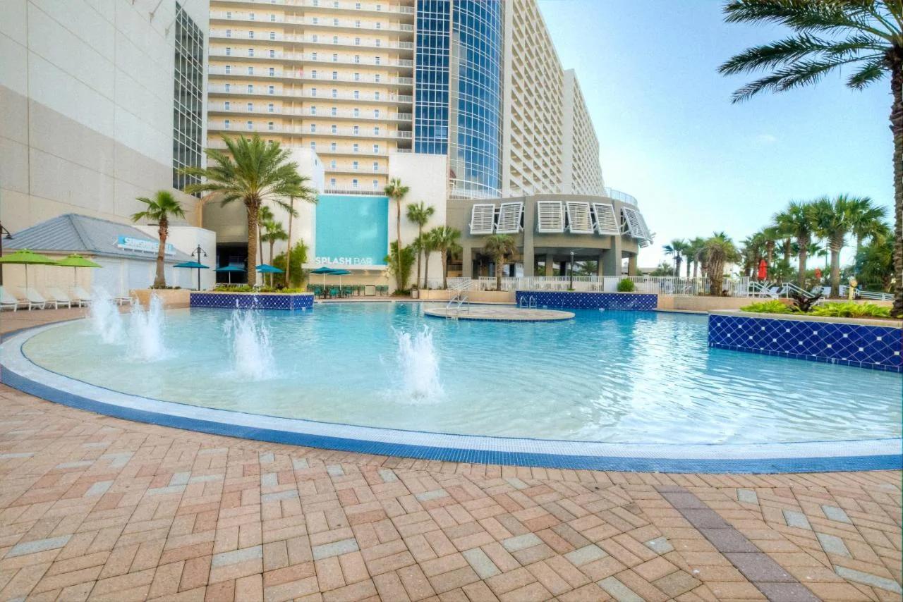 Laketown Wharf 1135 By Aneliya photo