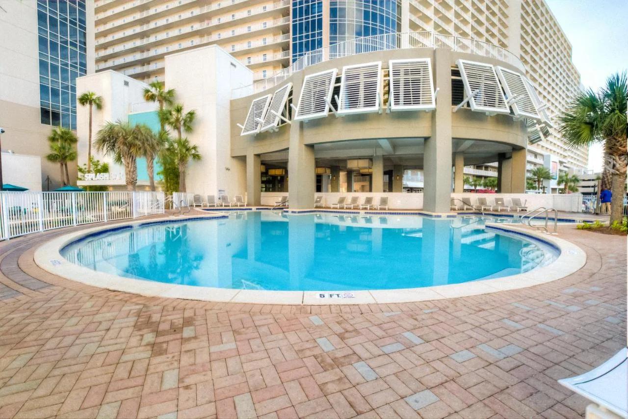 Laketown Wharf 1135 By Aneliya photo