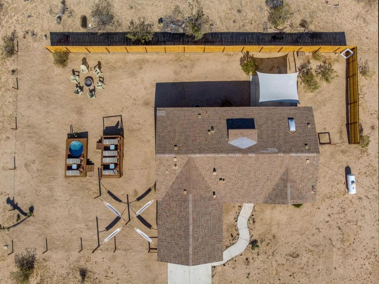 Leaning Joshua Desert Retreat - Stargazing Deck, Fire Pit, Cowboy Pool photo