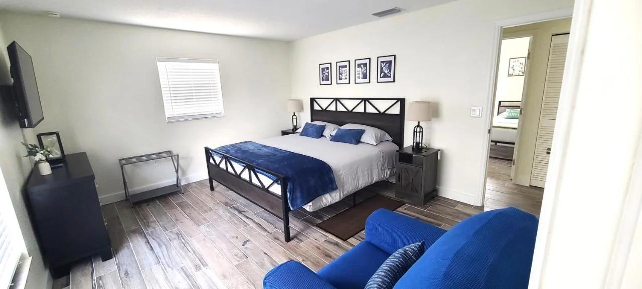 Lovely House in Sarasota close to UTC Mall Nathan Benderson Park and Siesta Key Beach photo