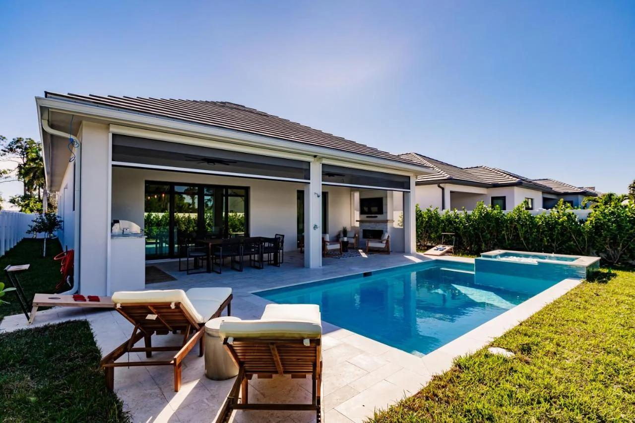 Luxe Coastal Getaway Naples Vanderbilt Beach photo
