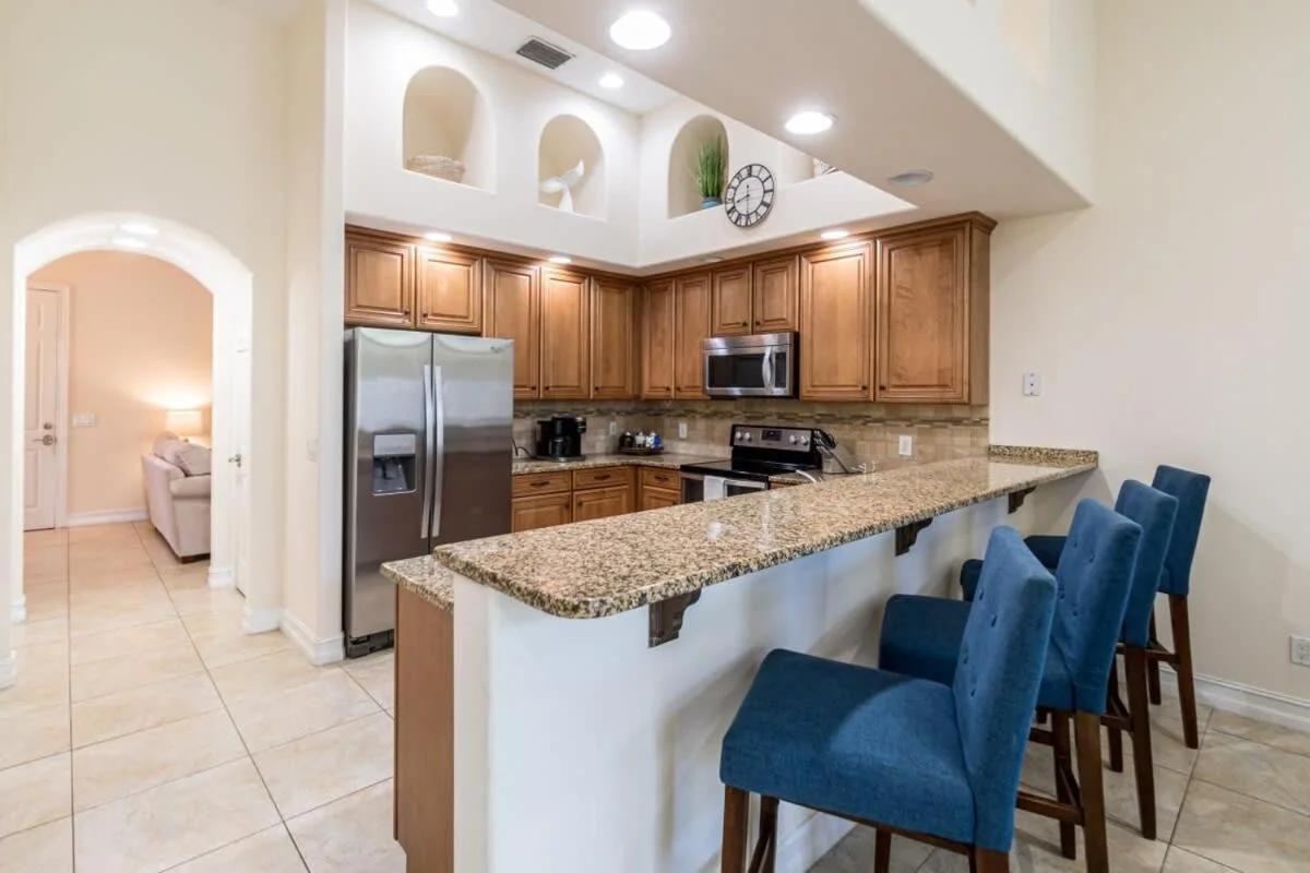 Luxury Townhouse Minutes from Beach and Downtown photo