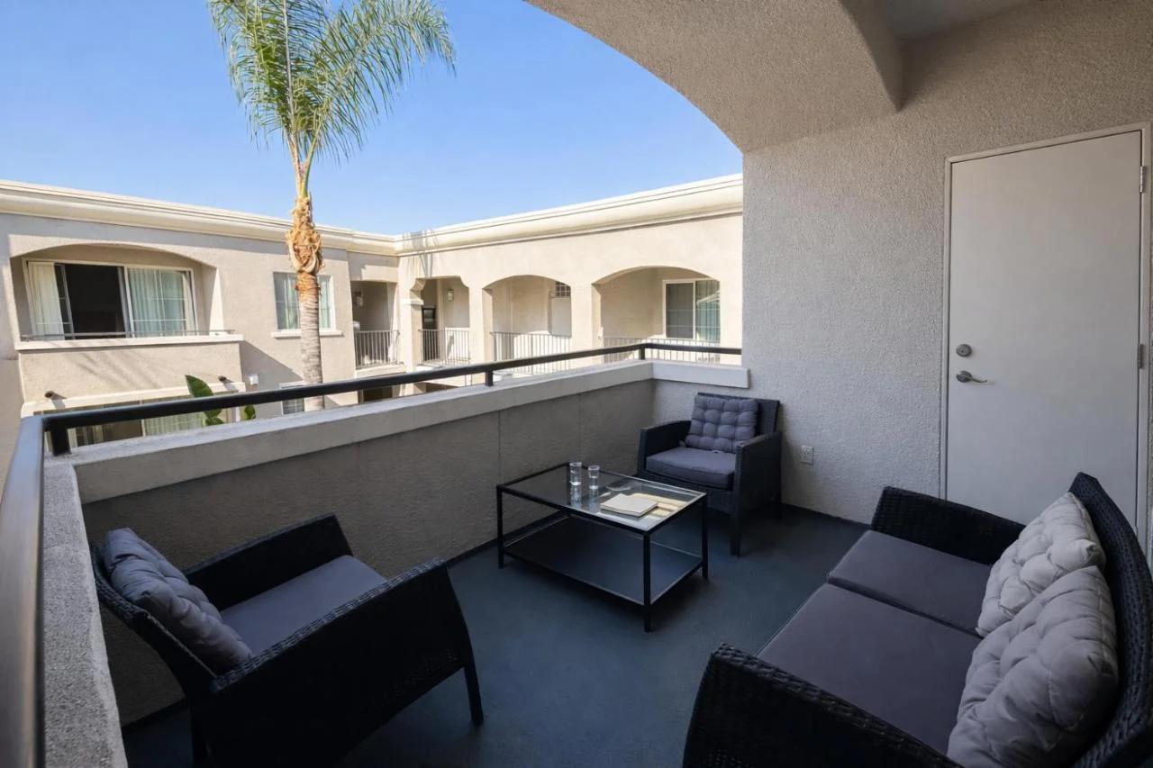 Marina Del Rey 2BR & 1BR Getaway - Gym - Pool - Sauna - Near Marina - Venice Beach photo