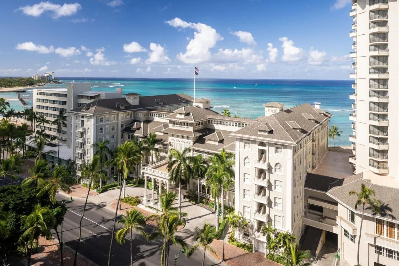 Moana Surfrider, A Westin Resort & Spa, Waikiki Beach photo