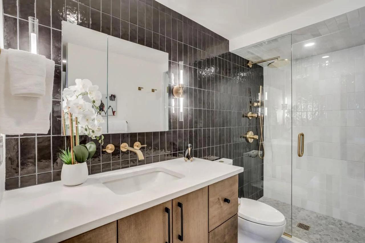 Modern 2 BR in Aspen Core Walk Everywhere photo