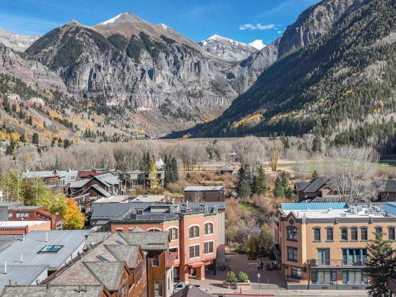Most Luxurious1Br in town And steps to the Gondola photo