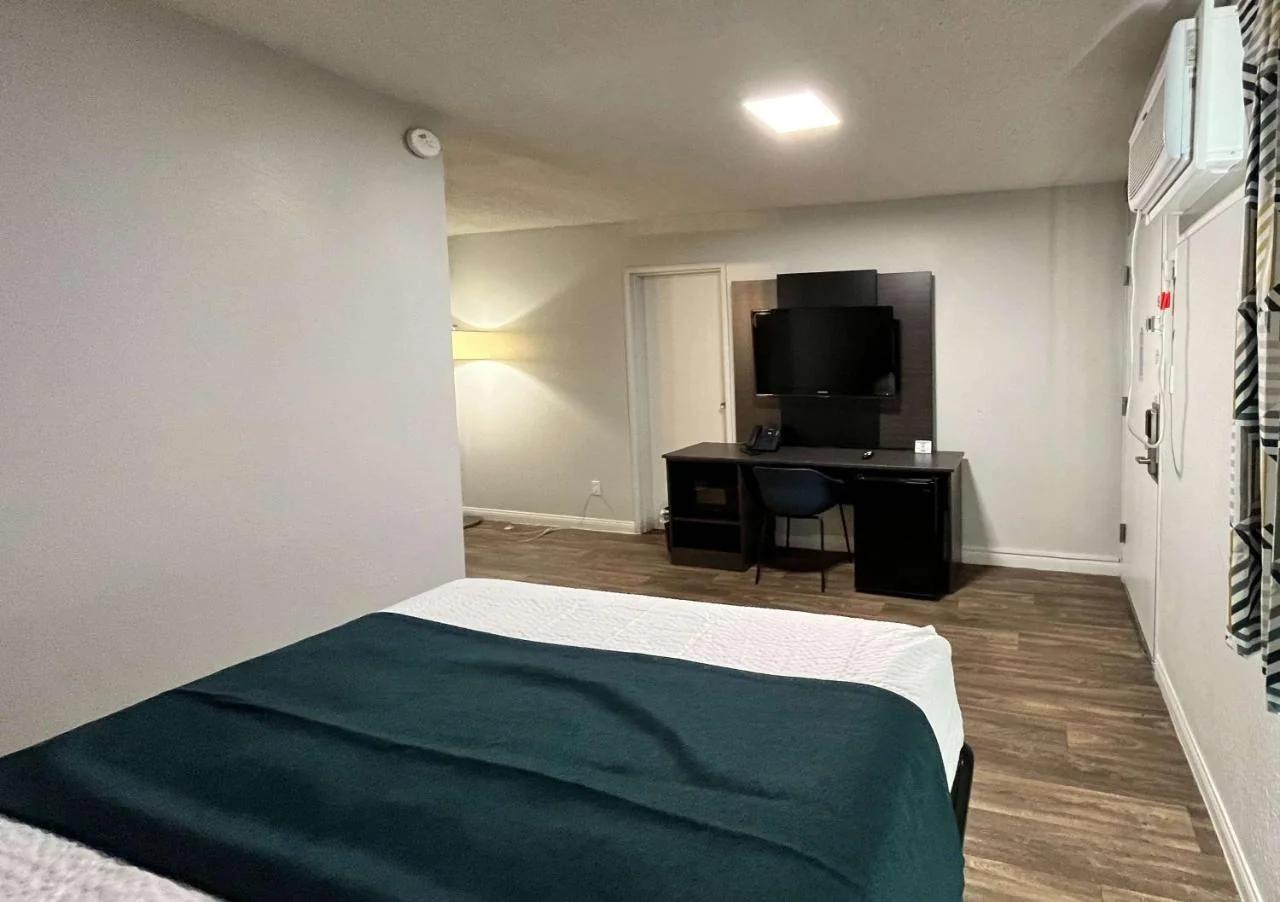 Motel 6 Las Vegas NV Downtown Fremont St photo