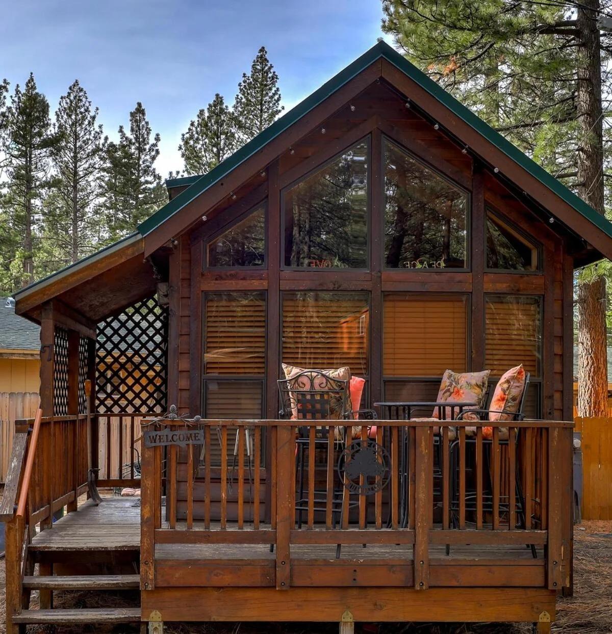 Near Ski, Beaches, Pet Friendly, Full kitchen