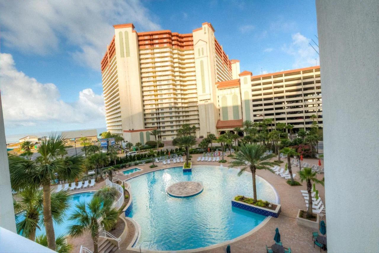 Next To The 10th Floor Pool - Laketown Wharf 1032- 2 BD Plus Bunks, 2BA, And Amazing Amenities! foto