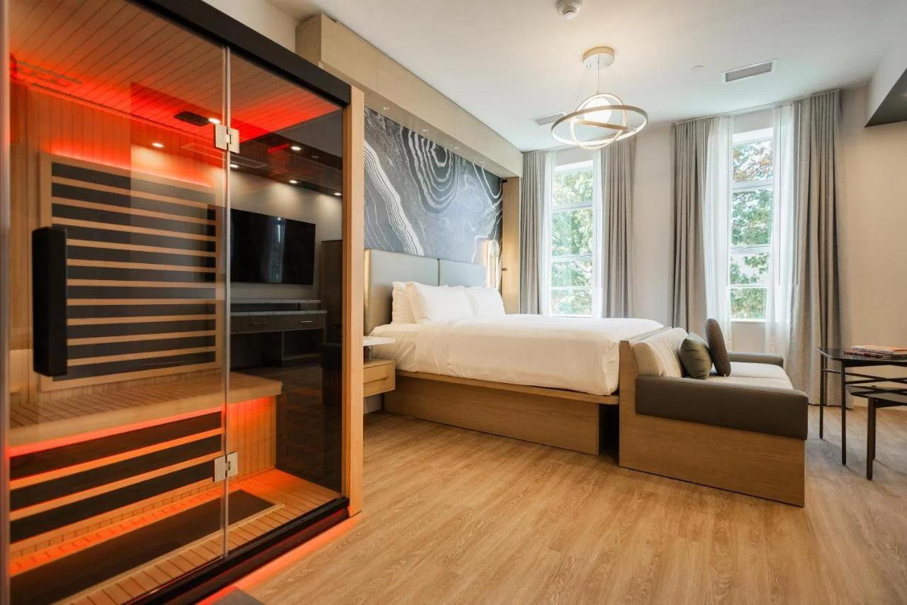 POSH on Kirkwood, A Boutique Hotel photo